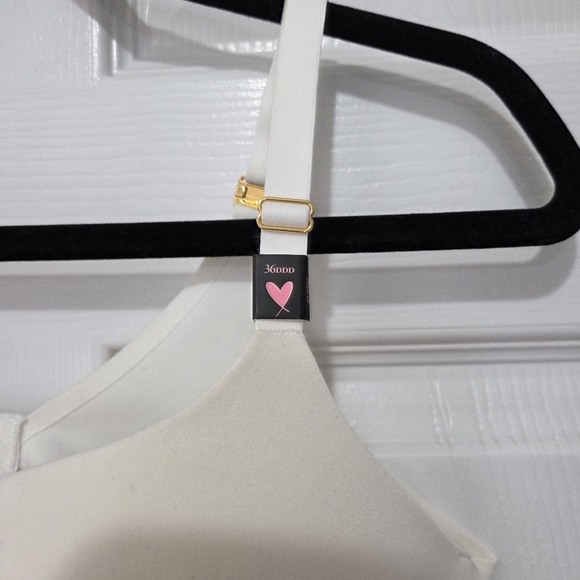 Incredible By Victoria's Secret Perfect Shape Push-up Smooth White Bra Sz 36DDD - Picture 2 of 10